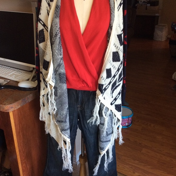 Cato Heartthrob Red Sweater Size XL, NWT - Picture 16 of 16